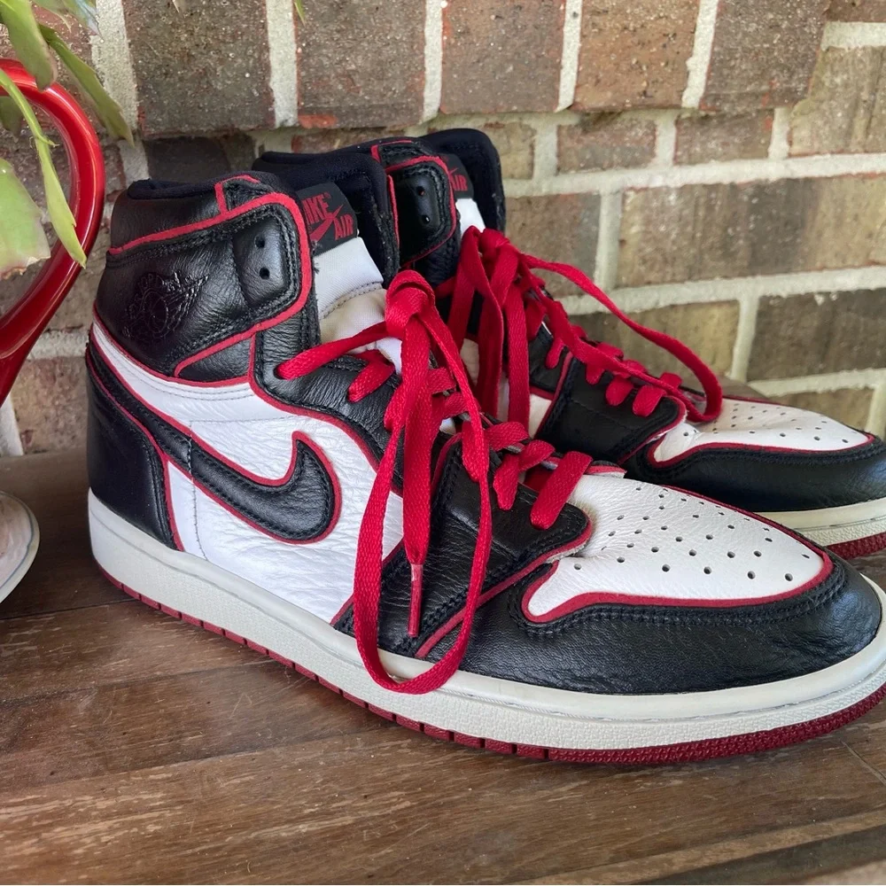 Nike Jordan 1 Retro High ‘Bloodline’‎ size 9.5 sb4